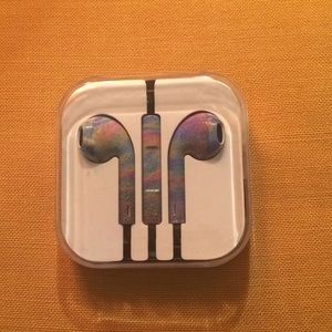 Hot Topic iPhone earbuds w/ mic